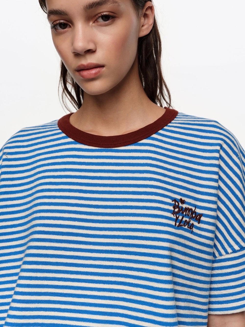 Bimba Y Lola
BLUE STRIPED CONTRAST PIPING T-SHIRT - Picture 2 of 10